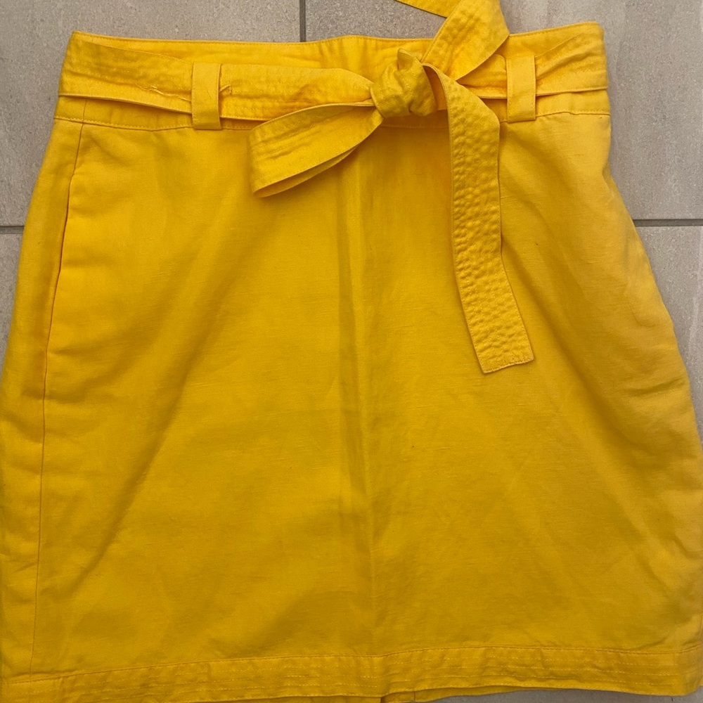 Yellow skirt